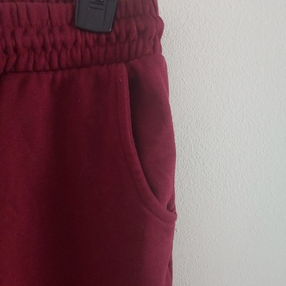 Forever 21 burgundy cuffed sweat pant / joggers - Picture 4 of 6